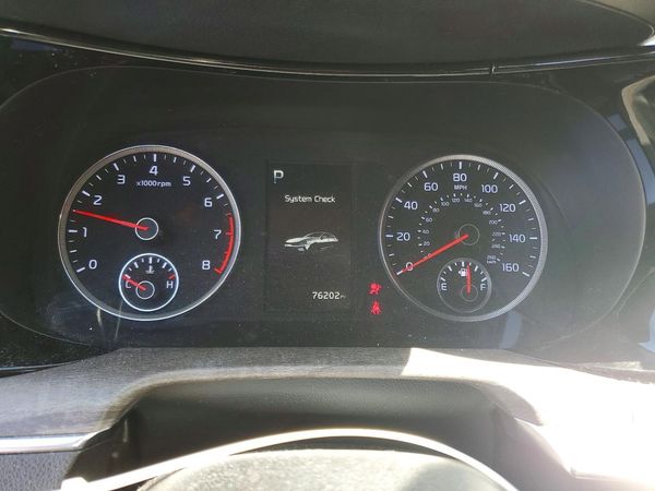 2022 KIA K5 EX