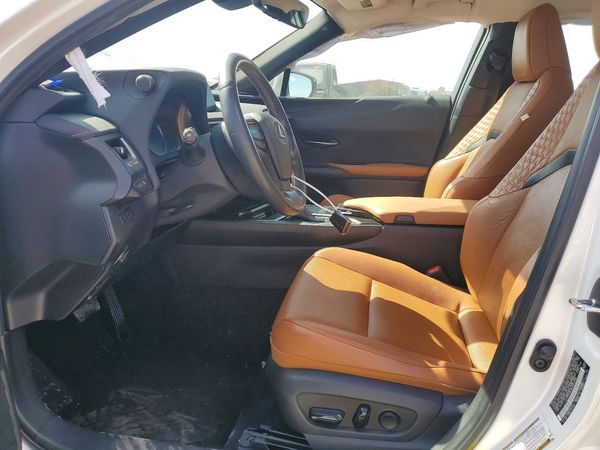 2020 LEXUS UX