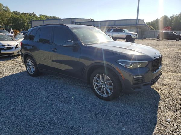 2019 BMW X5 xDrive40i — Passenger 3/4