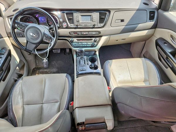 2016 KIA SEDONA EX - Middle level