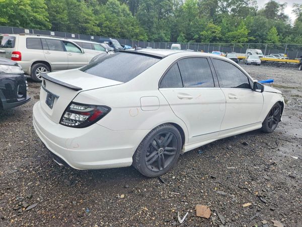 2013 MERCEDES-BENZ C C300