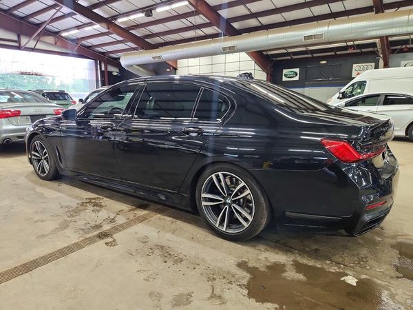 2021 BMW 750 xDrive