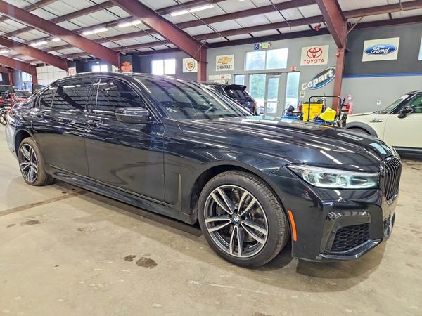 2021 BMW 750 xDrive