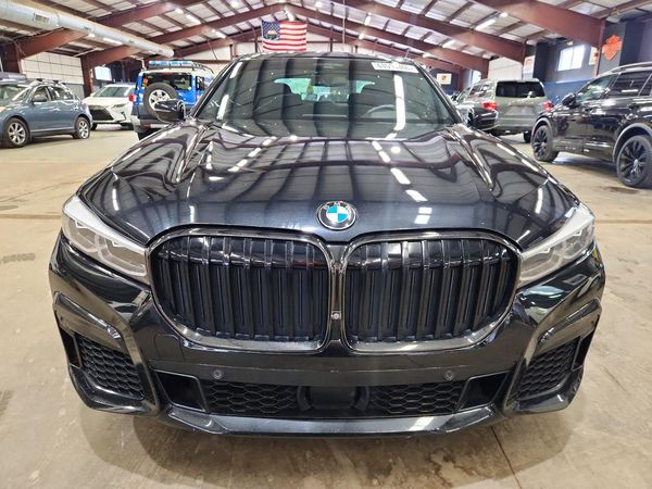 2021 BMW 750 xDrive