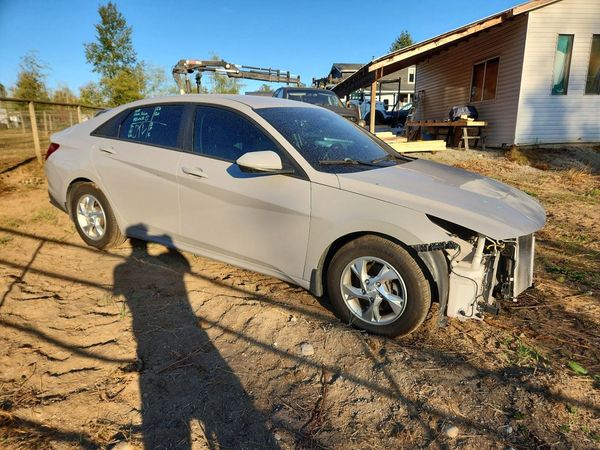 2023 HYUNDAI ELANTRA SEL — Passenger 3/4