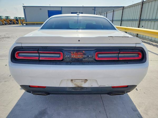 2018 DODGE CHALLENGER SXT