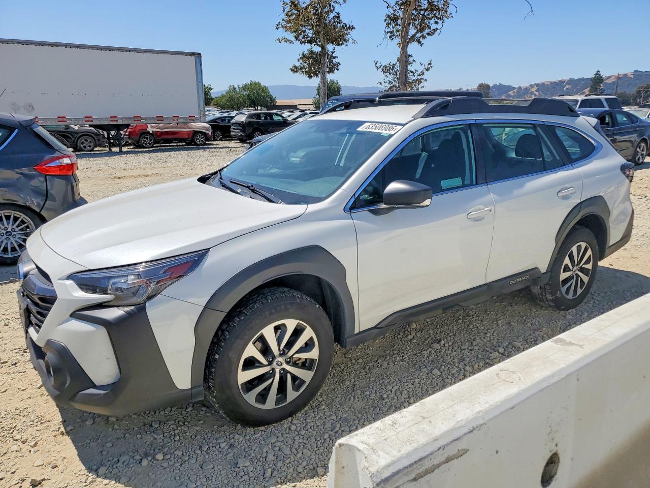 2025 SUBARU OUTBACK Base