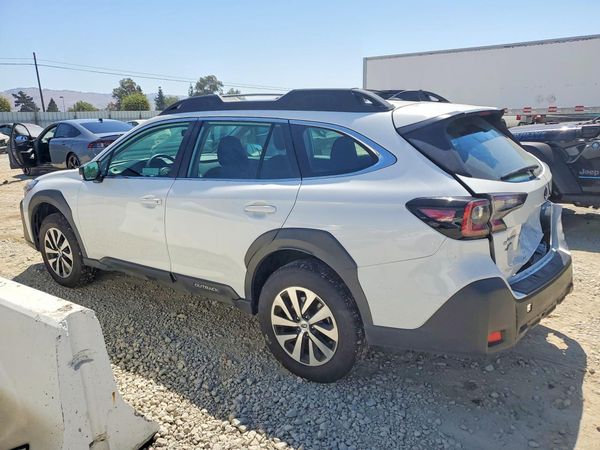 2025 SUBARU OUTBACK Base