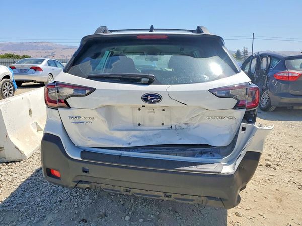 2025 SUBARU OUTBACK Base