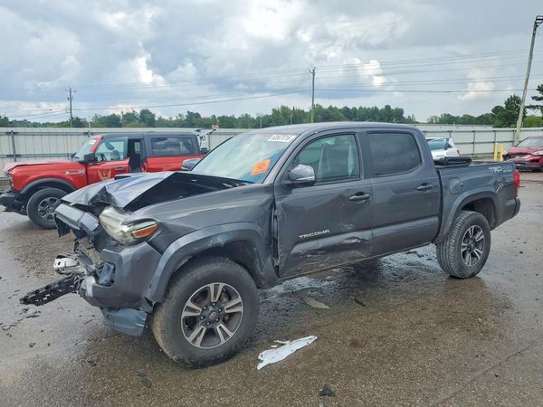 2017 TOYOTA TACOMA
