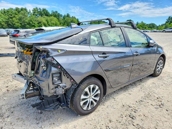 2020 TOYOTA PRIUS