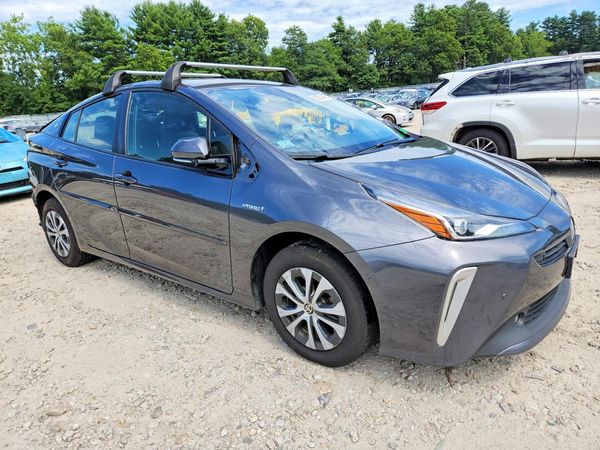 2020 TOYOTA PRIUS
