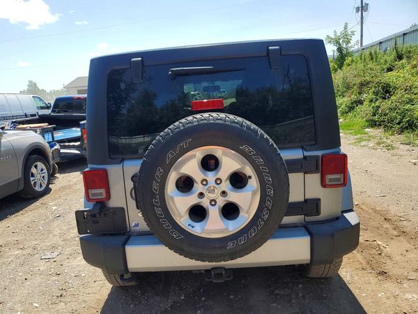 2013 JEEP WRANGLER Sahara — DIRR