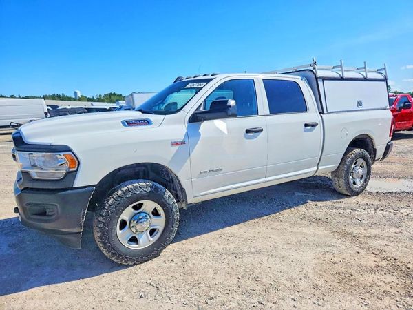 2020 RAM 3500 TRADESMAN CREW CAB 4X4