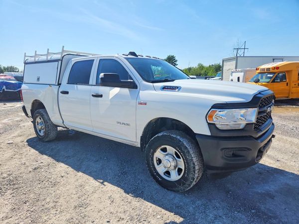 2020 RAM 3500 TRADESMAN CREW CAB 4X4