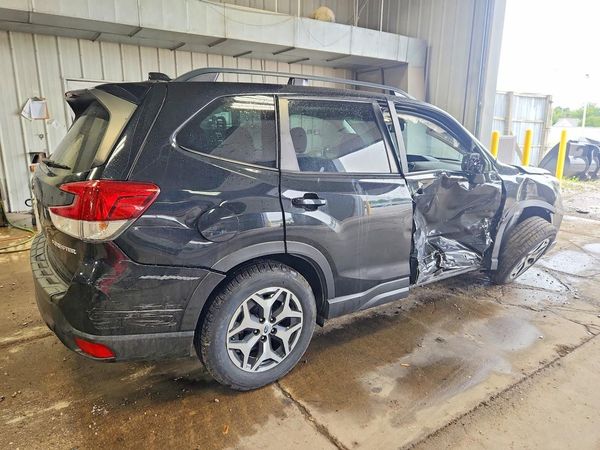 2021 SUBARU FORESTER Premium — PSRA