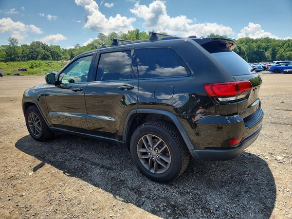 2017 JEEP GRAND CHEROKEE LAREDO 4X4