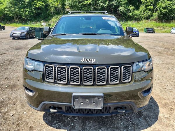 2017 JEEP GRAND CHEROKEE LAREDO 4X4