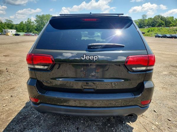 2017 JEEP GRAND CHEROKEE LAREDO 4X4