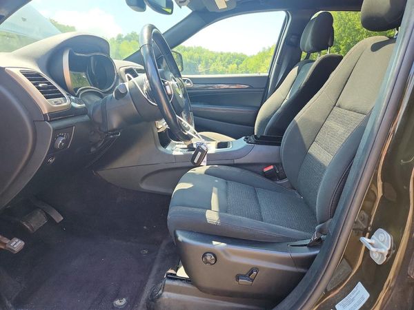 2017 JEEP GRAND CHEROKEE LAREDO 4X4