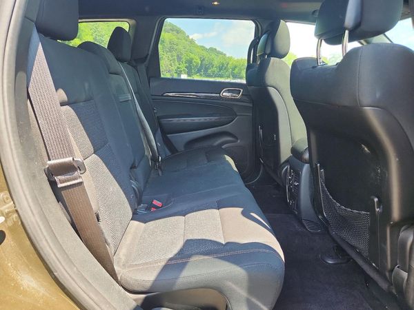 2017 JEEP GRAND CHEROKEE LAREDO 4X4