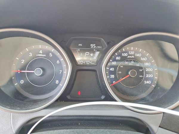 2014 HYUNDAI ELANTRA GLS(Middle)