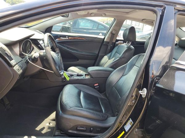 2013 HYUNDAI SONATA