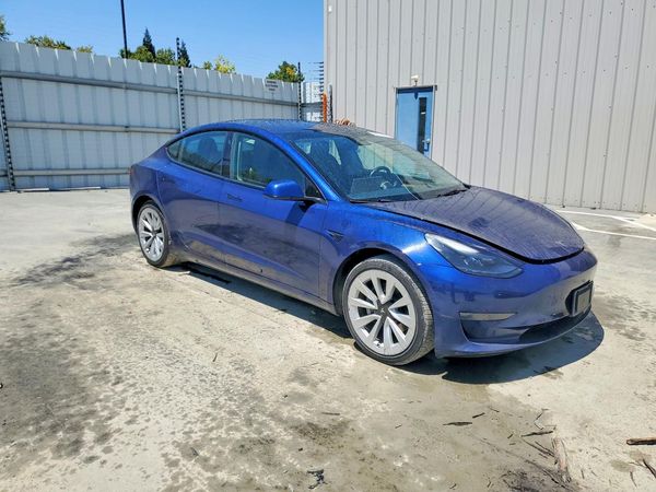 2022 TESLA MODEL 3