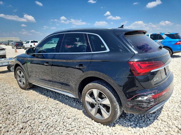2023 AUDI Q5 quattro Premium Plus
