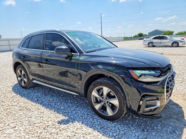 2023 AUDI Q5 quattro Premium Plus