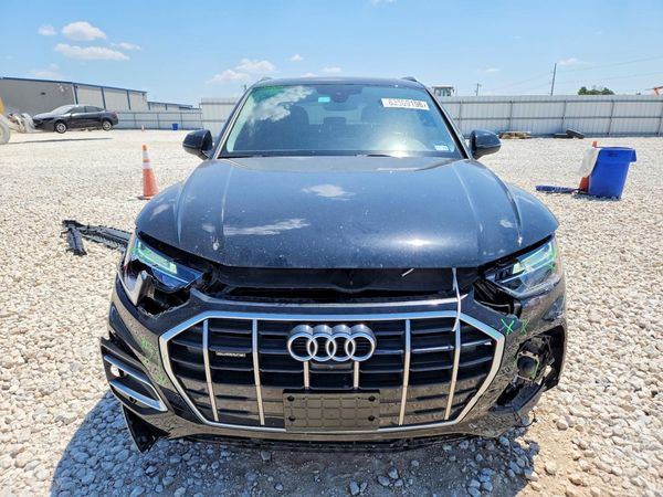 2023 AUDI Q5 quattro Premium Plus