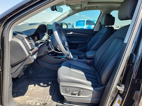 2023 AUDI Q5 quattro Premium Plus