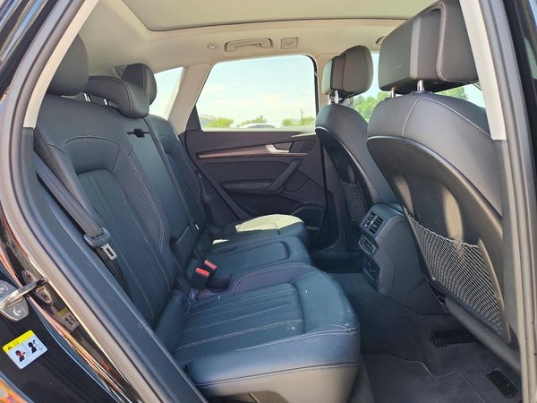 2023 AUDI Q5 quattro Premium Plus