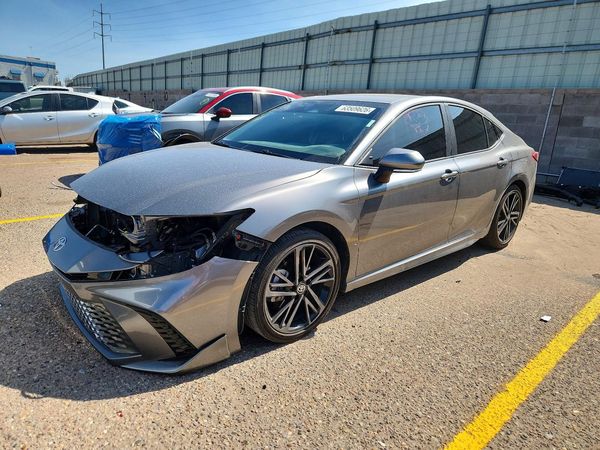 2025 TOYOTA CAMRY
