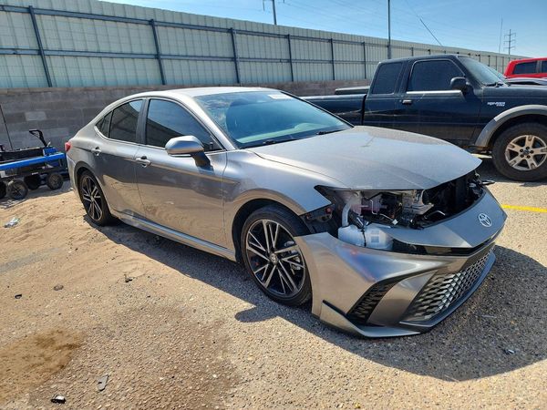 2025 TOYOTA CAMRY