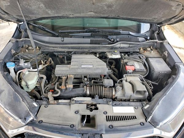 2017 HONDA CRV EX — Engine bay