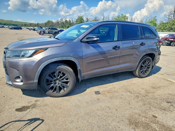 2019 TOYOTA HIGHLANDER SE/XLE