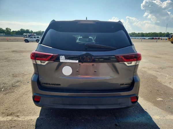 2019 TOYOTA HIGHLANDER SE/XLE