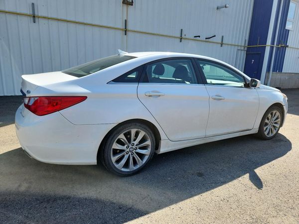 2013 HYUNDAI SONATA