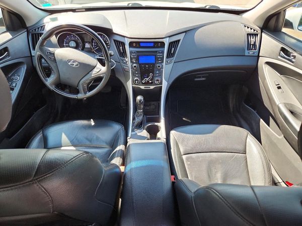 2013 HYUNDAI SONATA