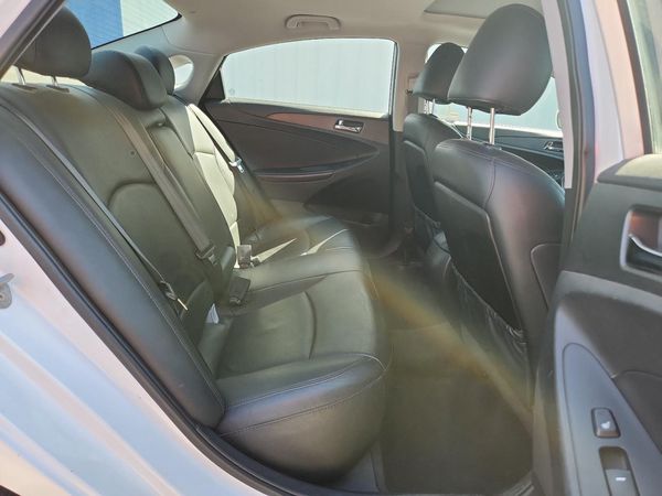 2013 HYUNDAI SONATA