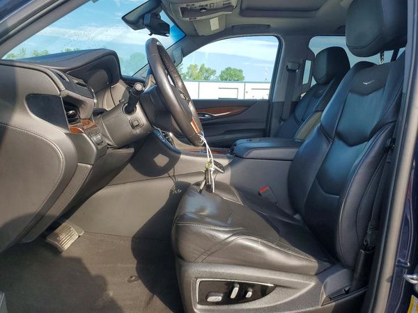 2019 CADILLAC ESCALADE Premium Luxury — DENT