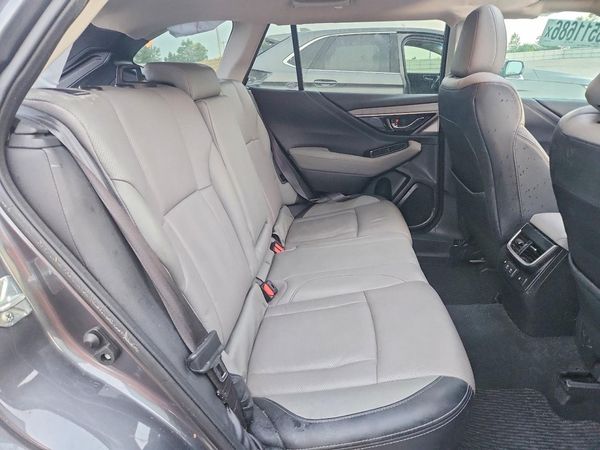 2022 SUBARU OUTBACK Limited