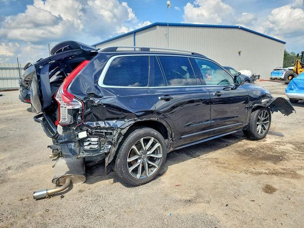2018 VOLVO XC90 Momentum — PSRA