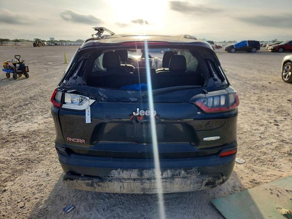 2019 JEEP CHEROKEE Latitude Plus — DIRR