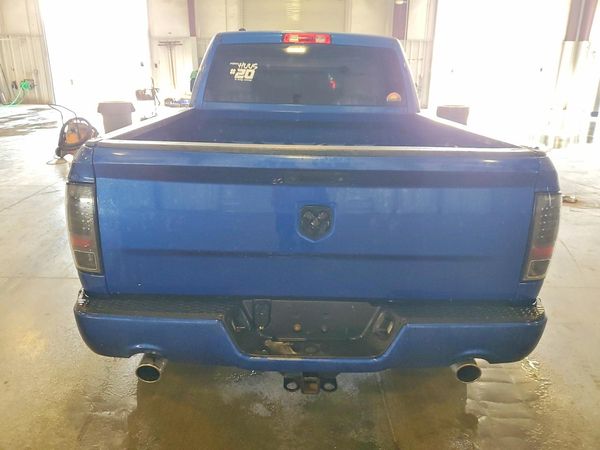 2017 RAM 1500 ST QUAD CAB 4X4