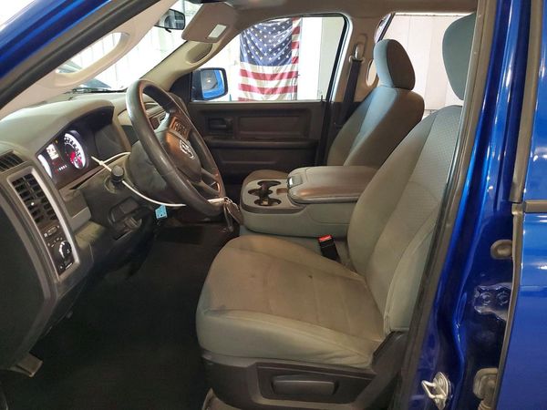 2017 RAM 1500 ST QUAD CAB 4X4