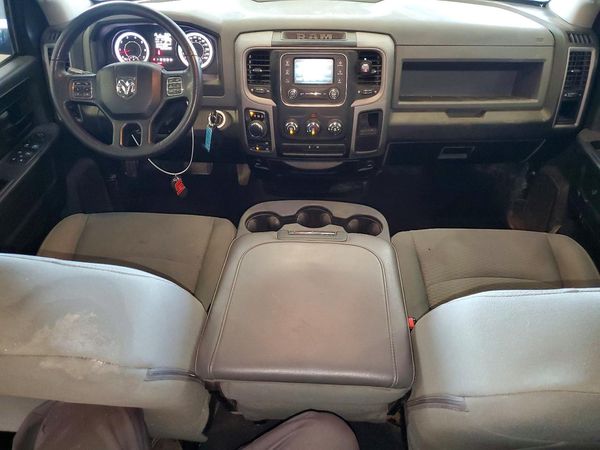 2017 RAM 1500 ST QUAD CAB 4X4