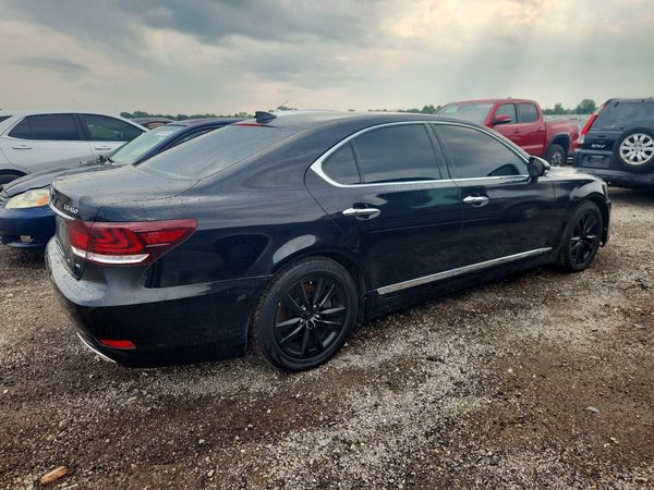 2016 LEXUS LS 460