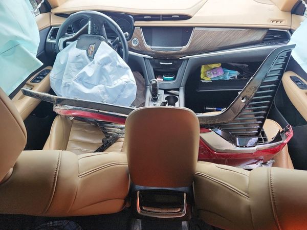 2021 CADILLAC XT6 Platinum Premium Luxury